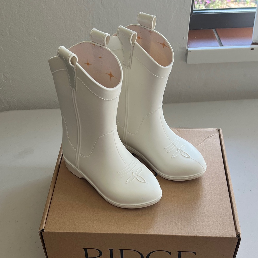NWT Dakota Ridge Bone White Kid's All Weather Rubber Cowboy Boots